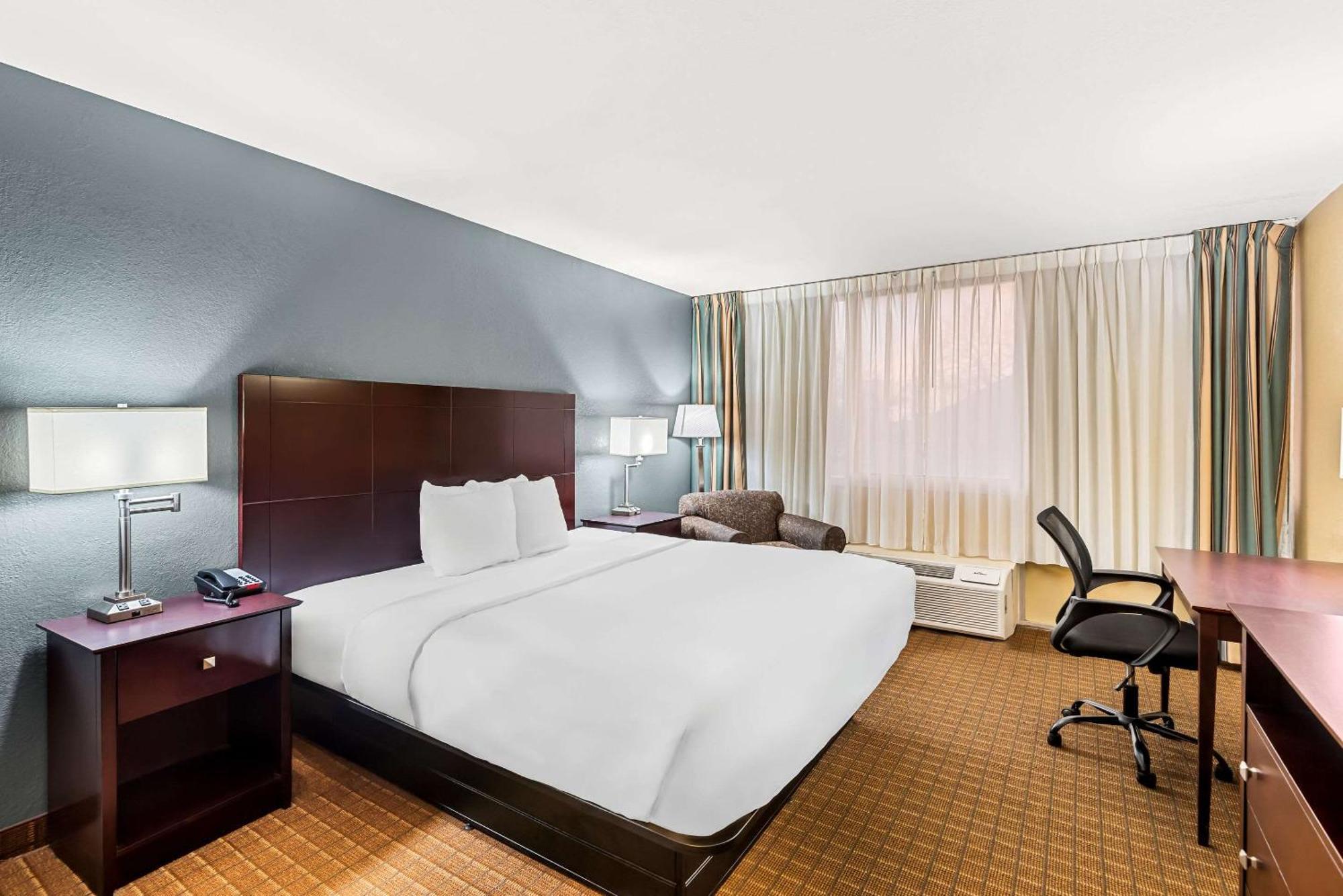 Quality Inn Fort Dodge Extérieur photo