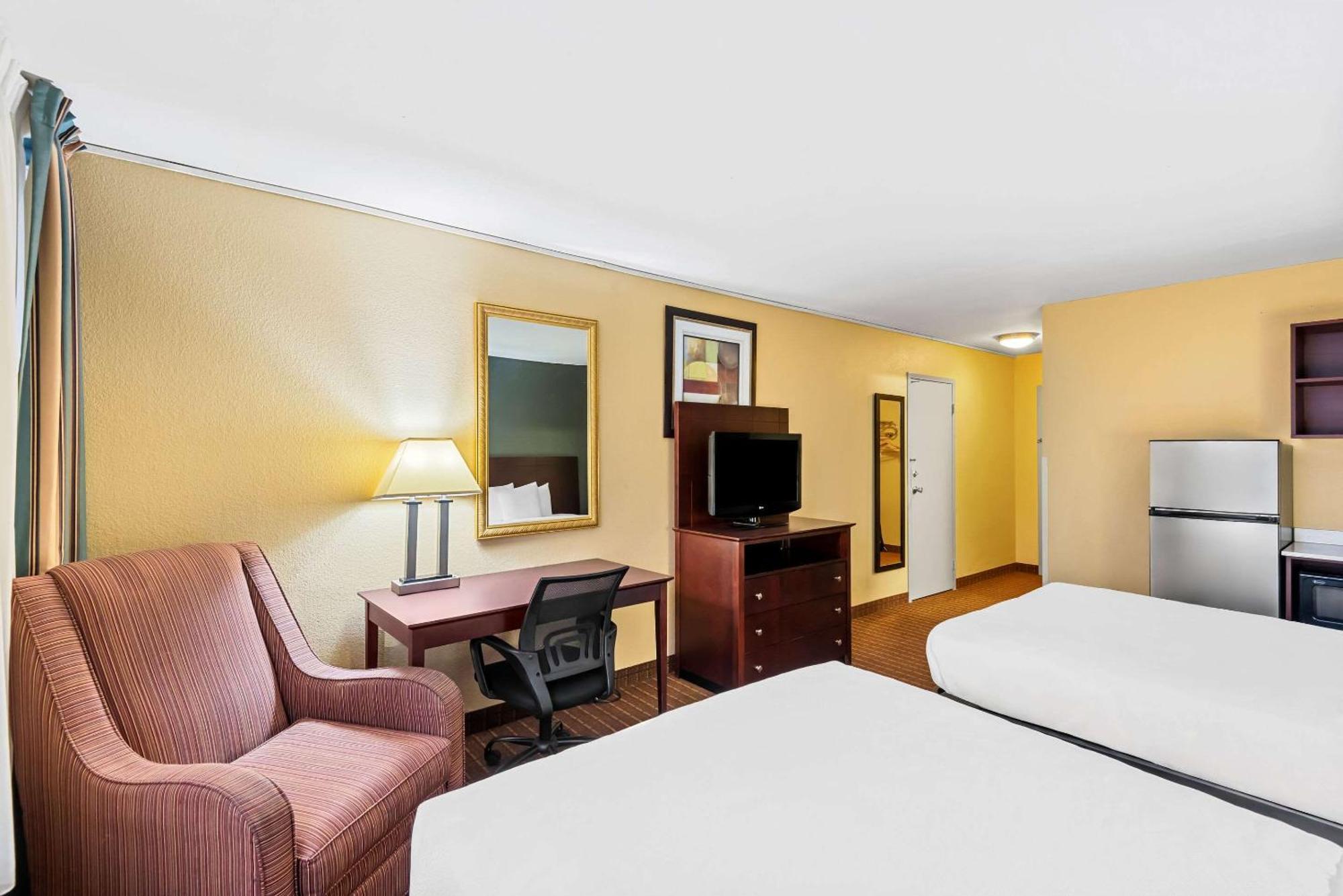 Quality Inn Fort Dodge Extérieur photo