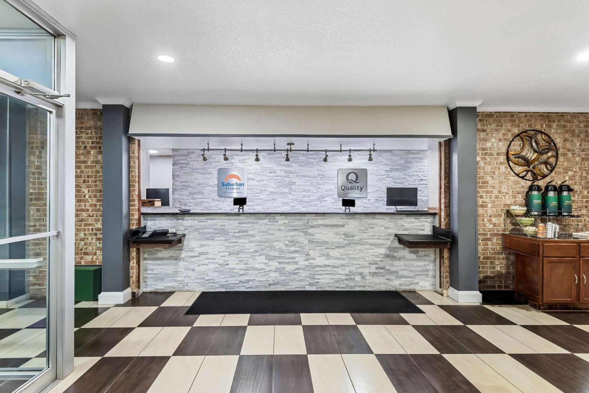 Quality Inn Fort Dodge Extérieur photo