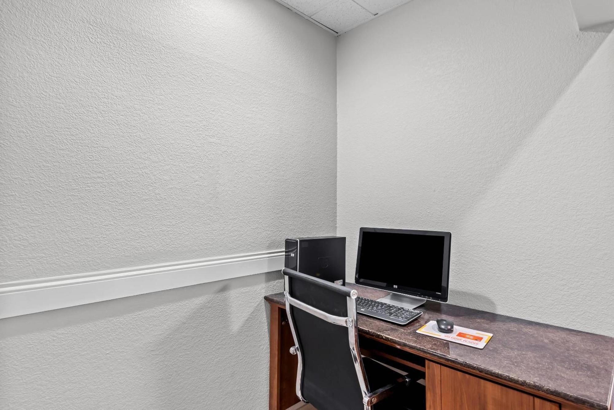 Quality Inn Fort Dodge Extérieur photo