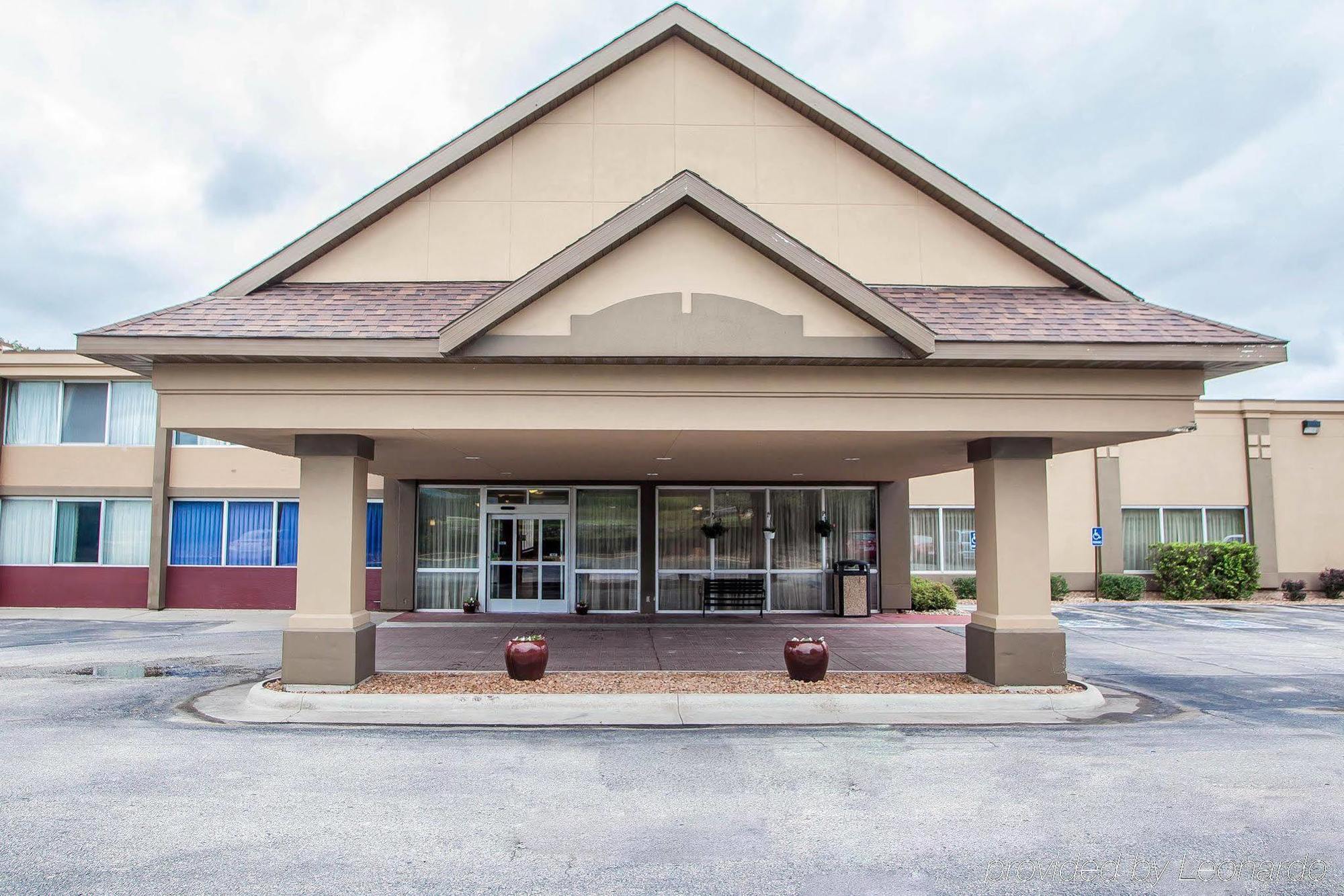 Quality Inn Fort Dodge Extérieur photo